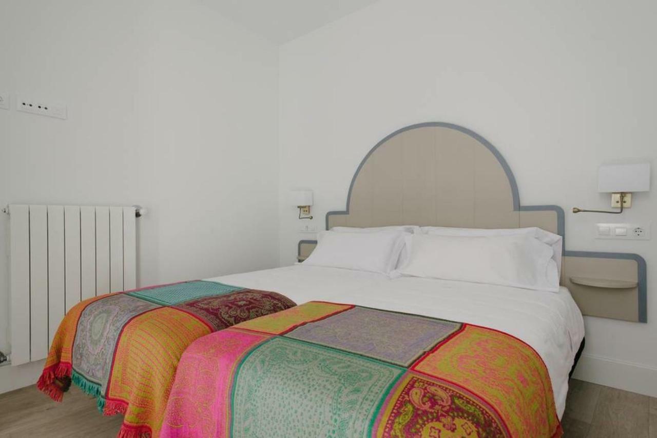 Apartamentos Rg Suites Plaza Del Salvador Sevilla Eksteriør billede